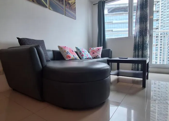 Linda's Apartment *
